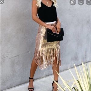 NWOT VICI On the Dance Floor Sequin Dress Rose Gold - Small